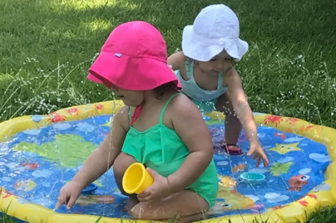 1 Inflatable Mat with Sprinkler for Outdoor Fun