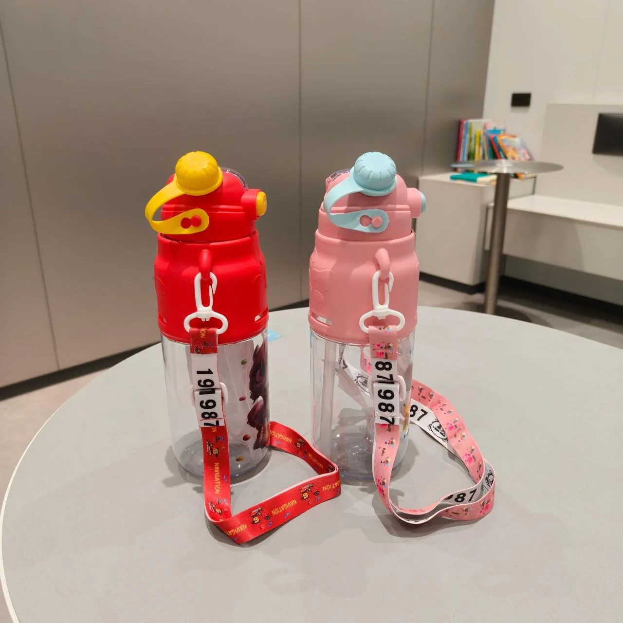 1000ML 2-in-1 Plastic Bottle