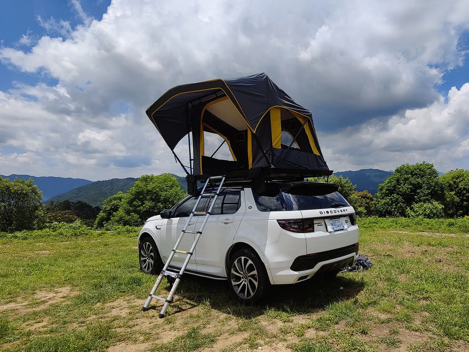 2 People Aluminum Soft shell Car  Roof Top Tent  MOT-T1000