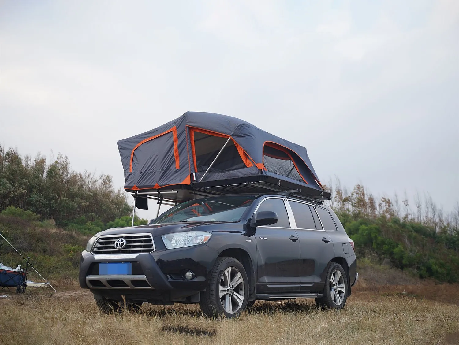 4-5 People Aluminum Hard Shell Folding Car  Roof Top Tent MOT-L800
