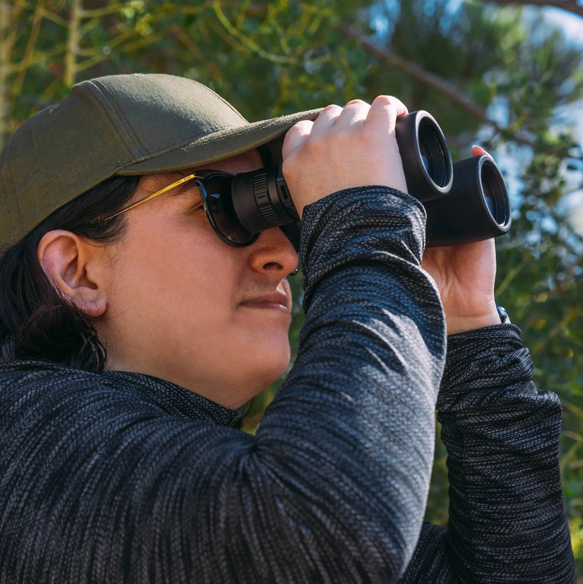 8x42mm Level ED Waterproof Open Bridge Binoculars | AB12802