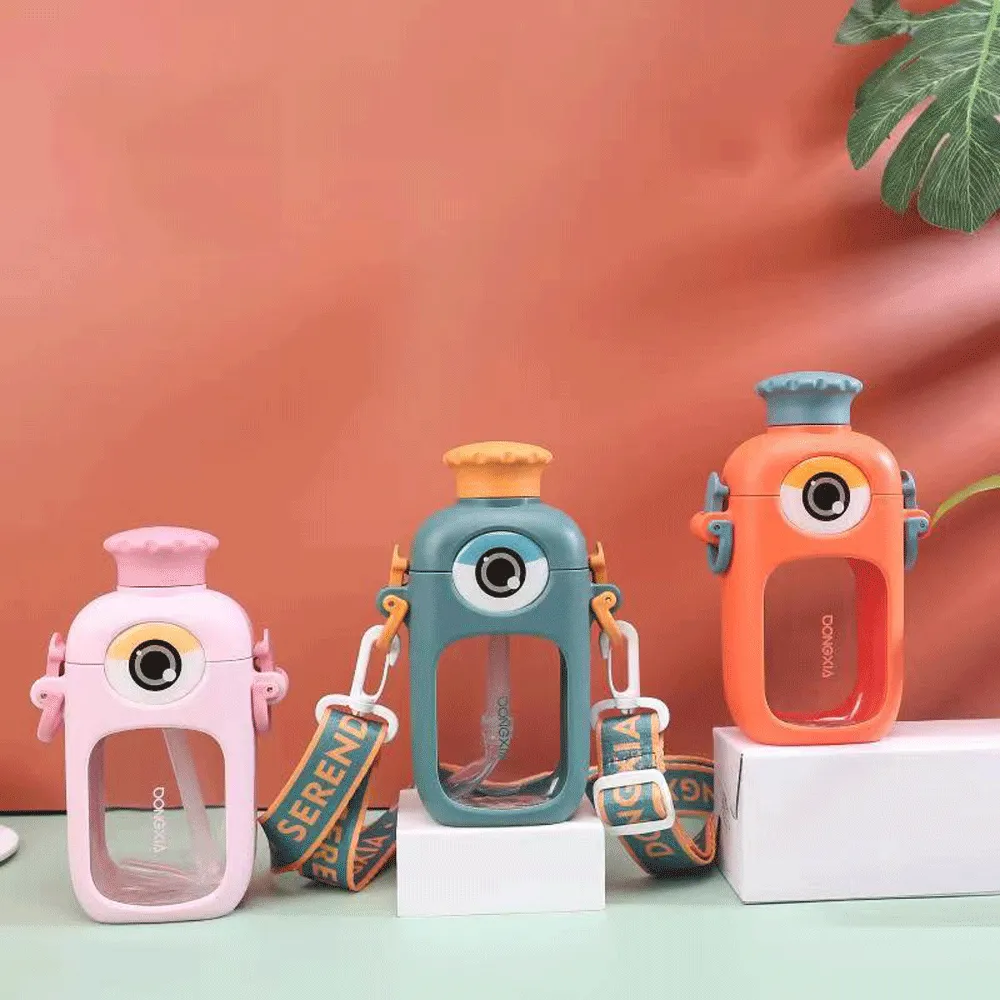 Big Eyed Cartoon Design Sipper Water Bottle(380ml)