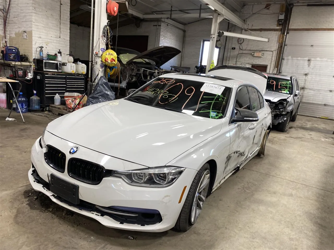 Headlight Lamp Assembly BMW 330i 2018 - 1388355