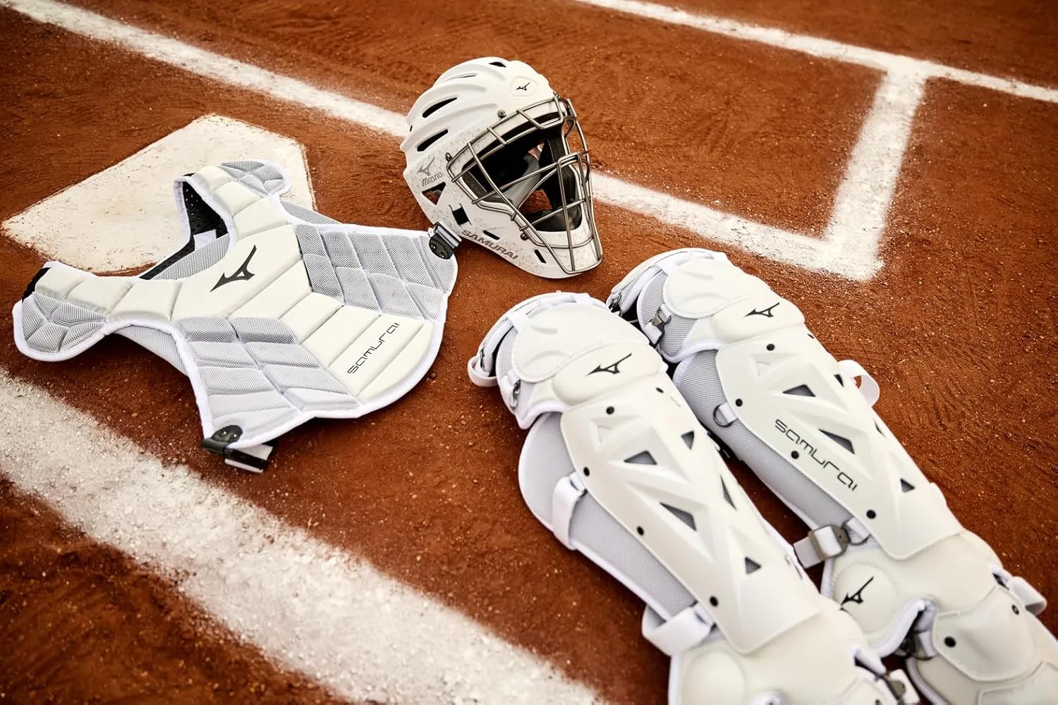 Mizuno Mizuno Women's Samurai Boxed Catcher's Gear Set
