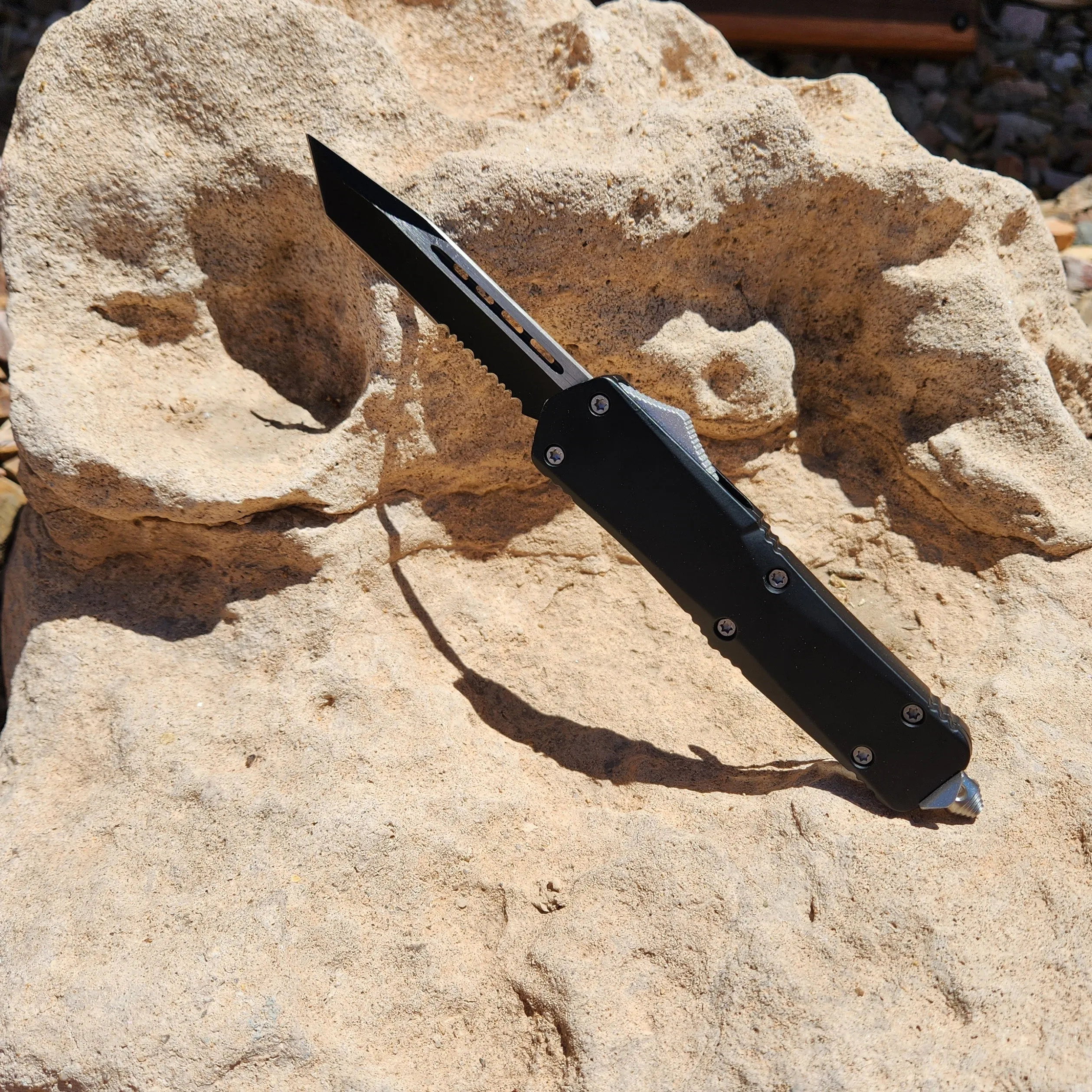 O.G. - OTF Knife - Tanto Blade