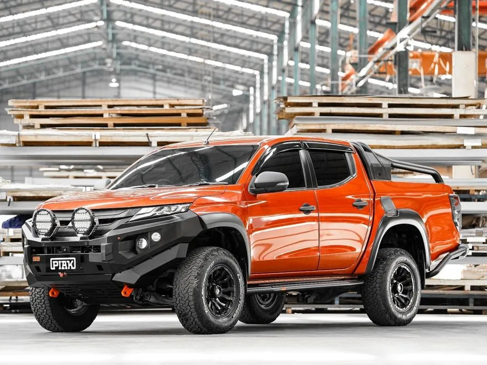 PIAK Elite Non Loop Bull Bar Orange Recovery Points Black Bash Plate for Mitsubishi Triton 2018 to 2023