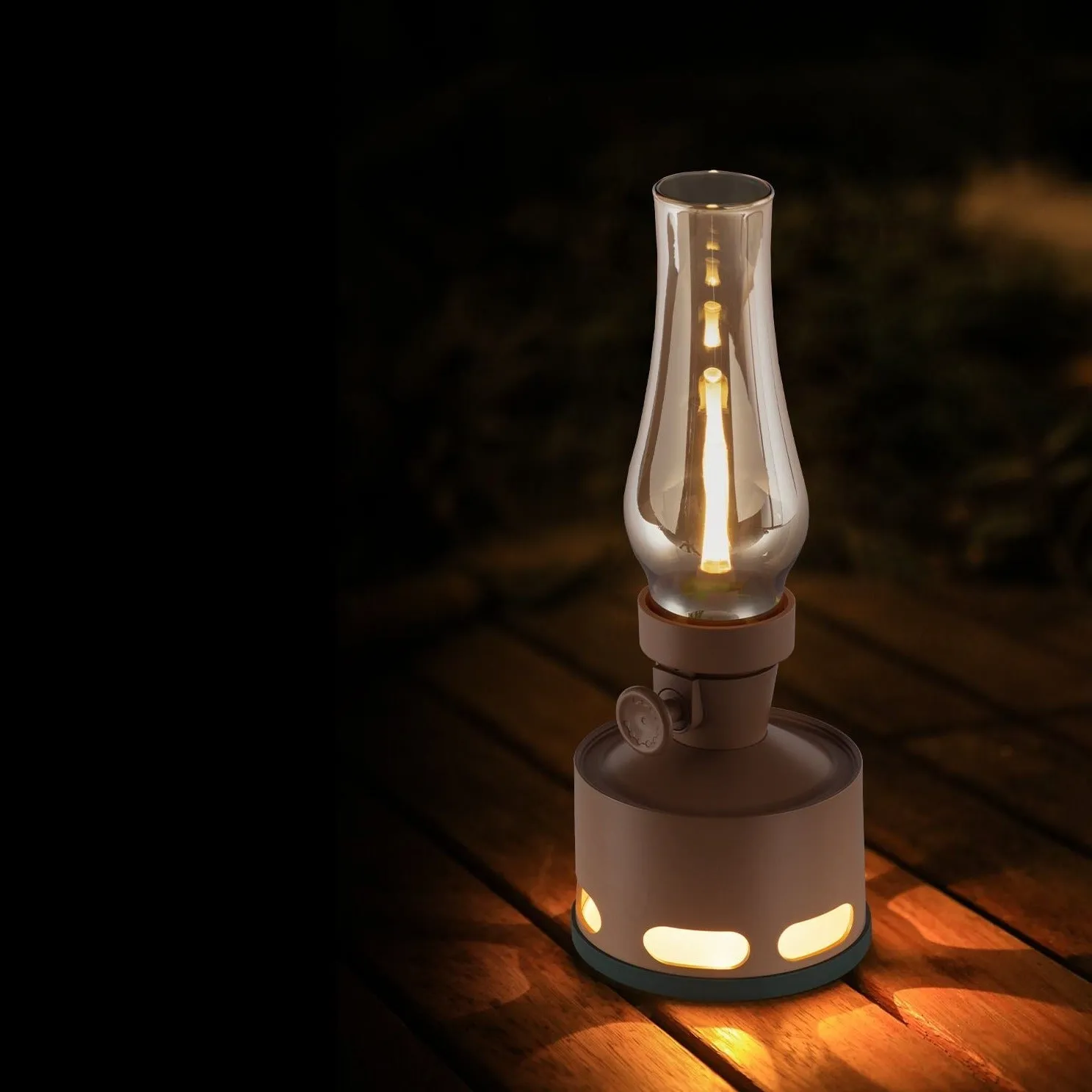 Taavita LED Lantern - Classic Charm Meets Modern Efficiency