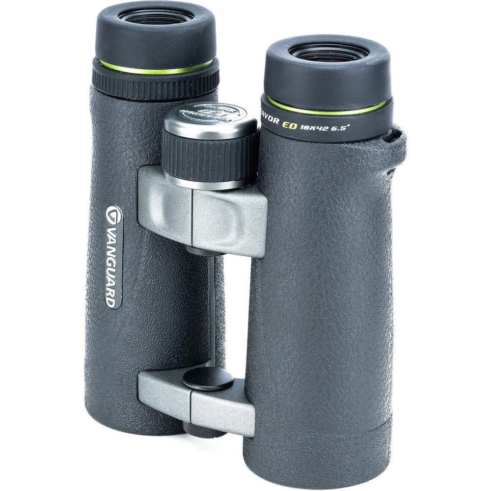 Vanguard Endeavor ED 10x42 Binoculars